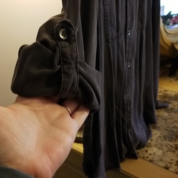 shirt - Picture 3 of 5